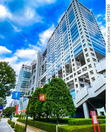 《Tokyo》Fuji Television Headquarters Building in Odaiba 98458390