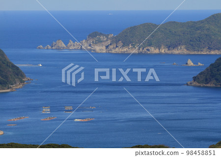 Coastal scenery seen from Narushima Shirodake Observatory 98458851
