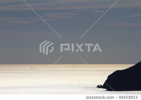 奈留島五島灘美麗閃耀的景色 奈留島五島灘美麗閃耀的景色 98458853