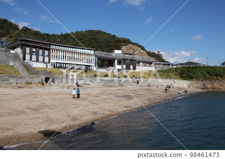 Michi-no-Eki Mitsu (Totonaya) A view from the west side of the Shinsui Plaza A distant view Murotsu, Mitsu-cho, Tatsuno City, Hyogo Prefecture 98461473