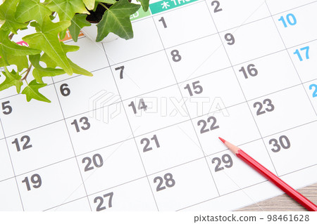 日曆和紅鉛筆 日曆和紅鉛筆 98461628