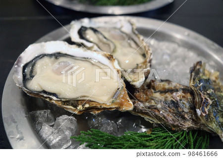 Raw oysters from Hiroshima Raw oysters from Hiroshima 98461666