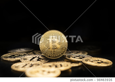 Bitcoin coin symbol Bitcoin coin symbol 98463916