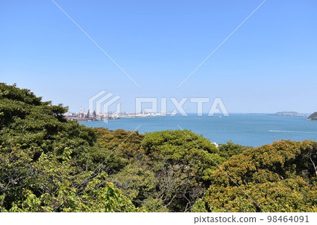 從手塚山公園看到的關門海峽 從手塚山公園看到的關門海峽 98464091