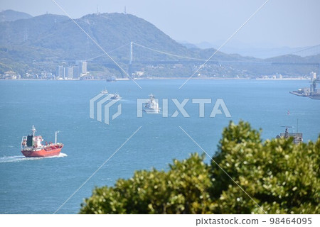 從手塚山公園看到的關門海峽 98464095
