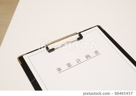 Business report Business report 98465457