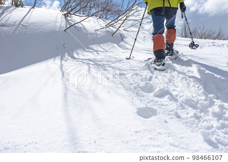 Image of snow chute trekking Kagami Oyama 98466107