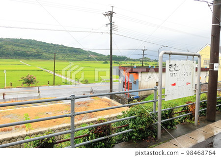 A rainy morning in the summer of 2022, scenery from the train window from Saiki Station to Nobeoka Station on the Nippo Main Line 98468764