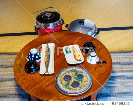 Scenery of food in the Showa era Scenery of food in the Showa era 98469295