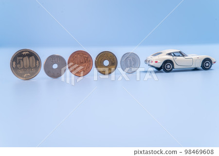 Gasoline car worried about fuel consumption Gasoline car worried about fuel consumption 98469608