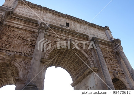 The Arc de Triomphe of Septimius Severus 98470612