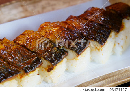 Grilled mackerel sushi Grilled mackerel sushi 98471127