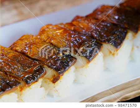 Grilled mackerel sushi 98471570