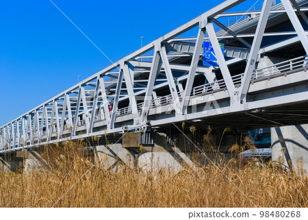 Katsushika Bridge, Matsudo City, Chiba Prefecture January 2023 98480268