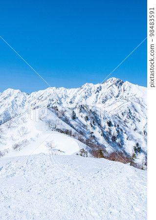 冬季的東見嶺徒步旅行：五龍山和東見嶺 98483591