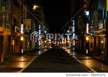 東京巢鴨午夜(2022 年 3 月) 東京巢鴨午夜(2022 年 3 月) 98483870