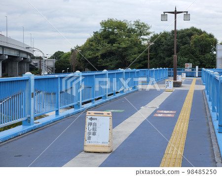 Maihama Station North Exit 98485250