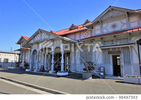 Former station building of Hamadera-Koen Station on the Nankai Main Line (Sakai City, Osaka Prefecture) Former station building of Hamadera-Koen Station on the Nankai Main Line (Sakai City, Osaka Prefecture) 98487303