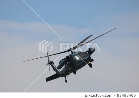 自衛隊U60J直升機救援訓練現場 自衛隊U60J直升機救援訓練現場 98488409