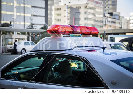 Police image Red lights on patrol cars 98489310