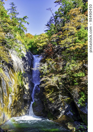 山梨縣昇仙峽仙岳瀑布秋景日本遺產 98490450