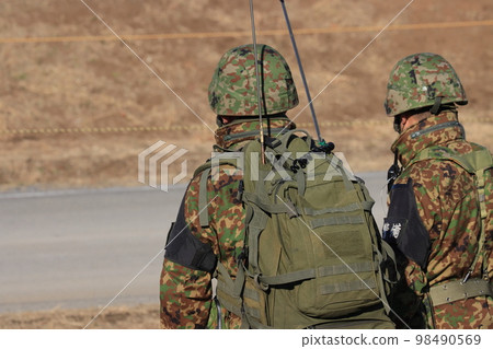 守衛陸上自衛隊哨兵 98490569