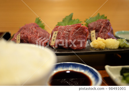 長野千野馬刺身套餐 98491001