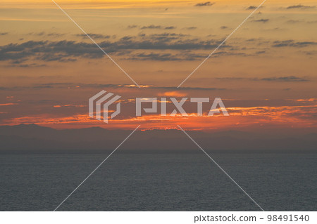 《Kyoto Prefecture》 Dawn on a sunny day, scenery of Kyogamisaki 《Kyoto Prefecture》 Dawn on a sunny day, scenery of Kyogamisaki 98491540