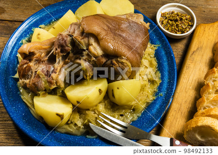 Eisbein German cuisine 98492133