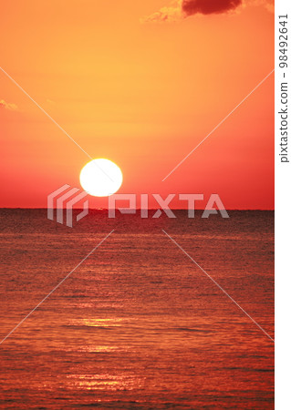 日出太陽太陽日出 日出太陽太陽日出 98492641