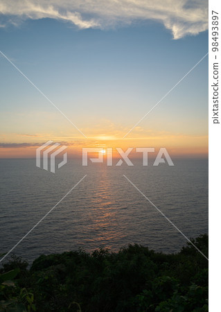 《京都府》晴天的京上崎袖園地風景 《京都府》晴天的京上崎袖園地風景 98493897