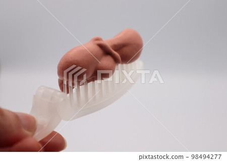 color foam on comb color foam on comb 98494277