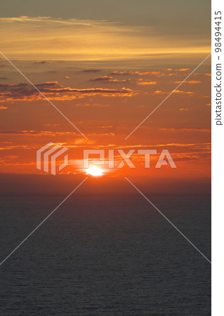 《Kyoto Prefecture》Scenery of Kyogamisaki Sodeshienchi on a sunny day 98494415