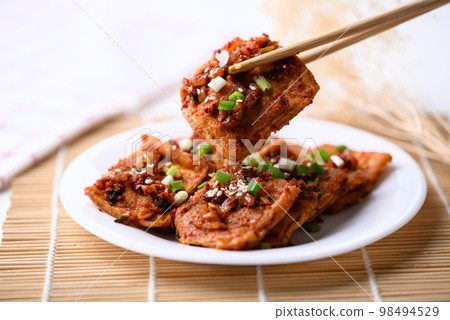 Spicy braised tofu (Dubu Jorim), Korean side dish Spicy braised tofu (Dubu Jorim), Korean side dish 98494529