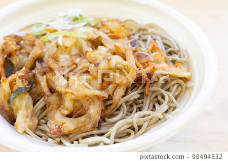 美味的天婦羅蕎麥麵 98494832