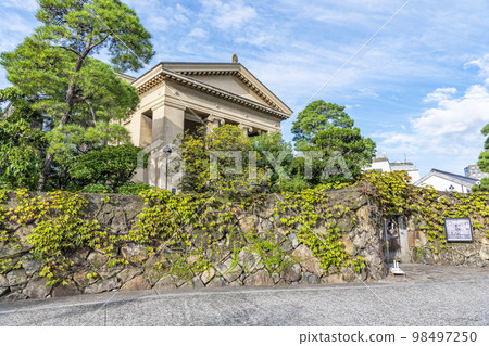 Ohara Museum of Art, a representative tourist facility in the Kurashiki Bikan Historical Quarter, Kurashiki City, Okayama Prefecture Ohara Museum of Art, a representative tourist facility in the Kurashiki Bikan Historical Quarter, Kurashiki City, Okayama Prefecture 98497250