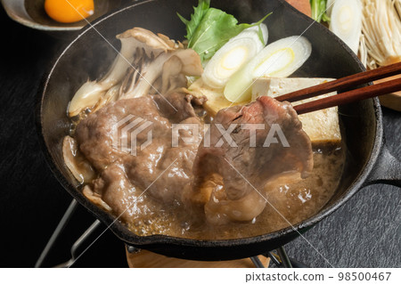 Common sukiyaki Japanese foods Common sukiyaki Japanese foods 98500467