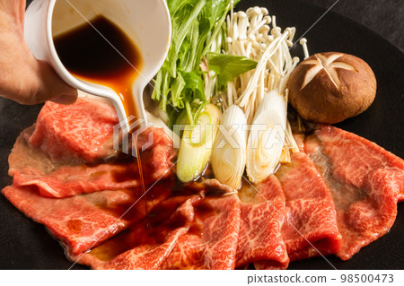 常見的壽喜燒日本料理 98500473