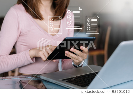 Online business contract Electronic signature, e-signing, digital document management, paperless office, business hand working 98501013