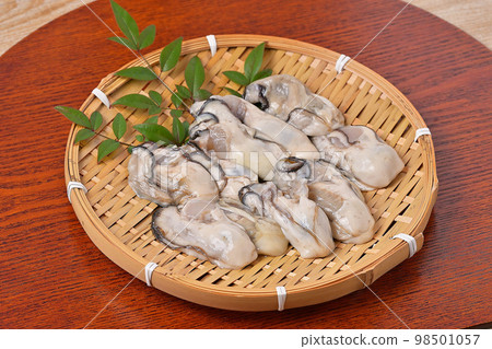 廣島縣產的牡蠣殼、生蠔、生蠔、貝類、加熱用無水生蠔。注)不可生食。生的生的。 廣島縣產的牡蠣殼、生蠔、生蠔、貝類、加熱用無水生蠔。注)不可生食。生的生的。 98501057