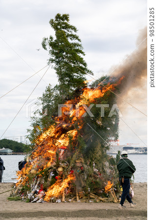 [神奈川縣] Dondo-yaki（1月） 98501285