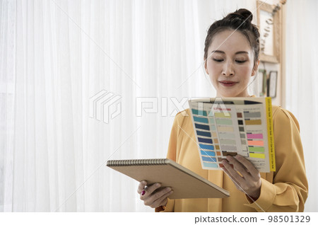 女性創作者形象 女性創作者形象 98501329