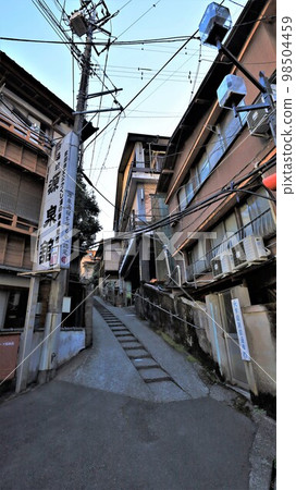 下部溫泉鄉(山梨縣身延町) 下部溫泉鄉(山梨縣身延町) 98504459