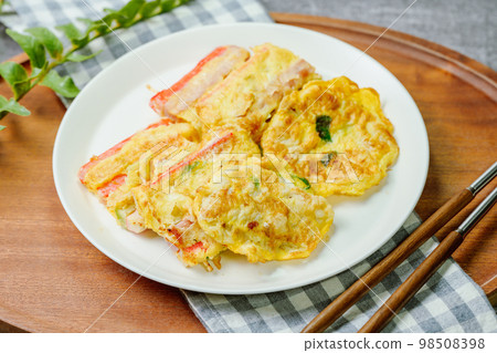 Korean traditional holiday food, bandit skewers 98508398