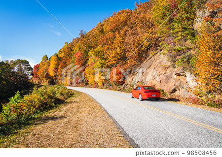 Driving on Blue Ridge Parkway 98508456