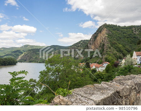 At the danube river in the austrian wachau 98510796