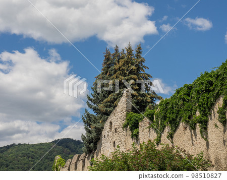 At the danube river in the austrian wachau 98510827