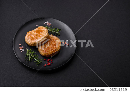 Grilled meatballs with spices and herbs or crepinette 98511519