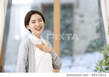 年輕的女性照顧者 98515613