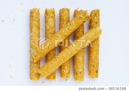 Crispy egg rolls with seaweed 98516199